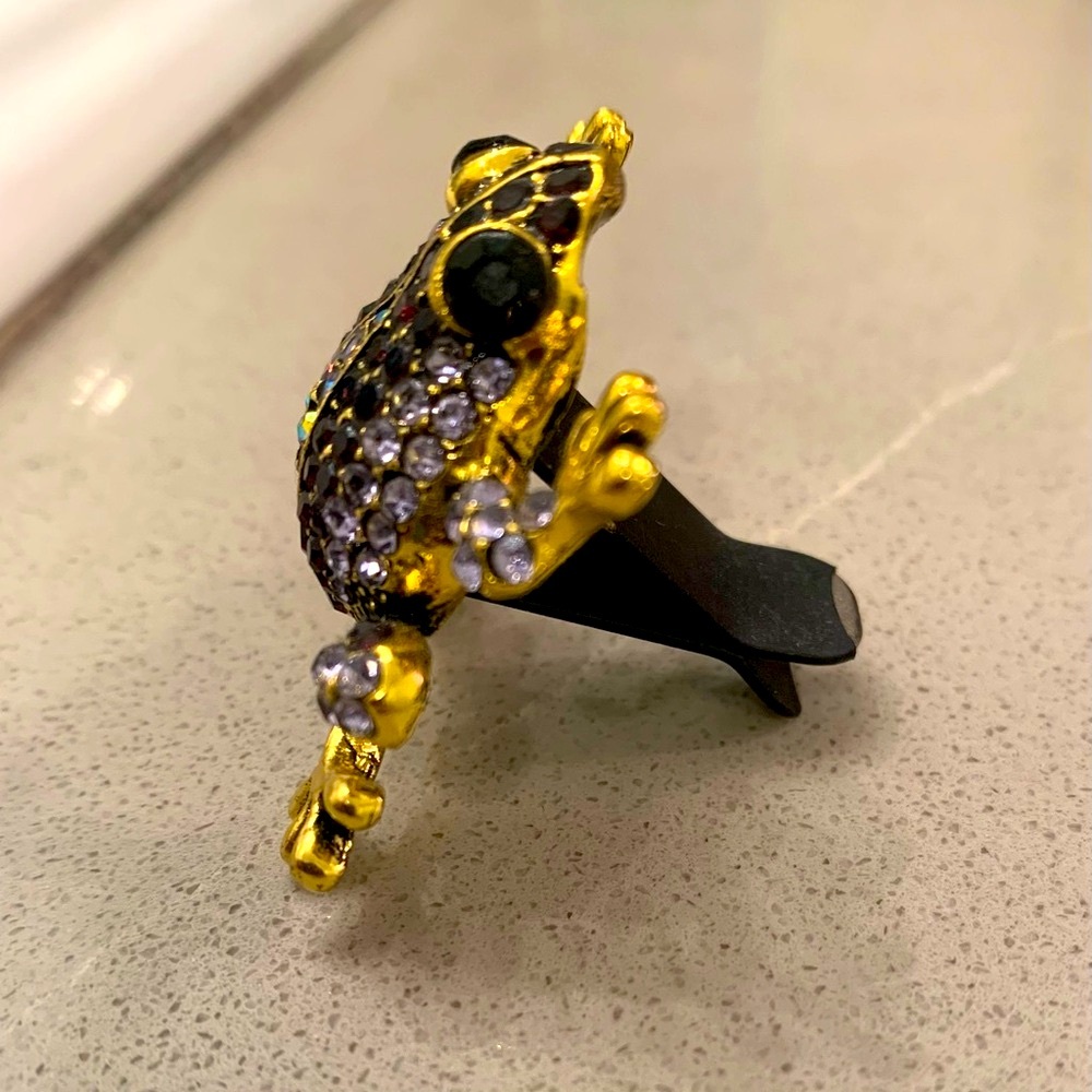 Car Vent Clip Good Luck Purple/Black Rhinestone Frog Prince (Horizontal Vent) - Picture 3 of 7